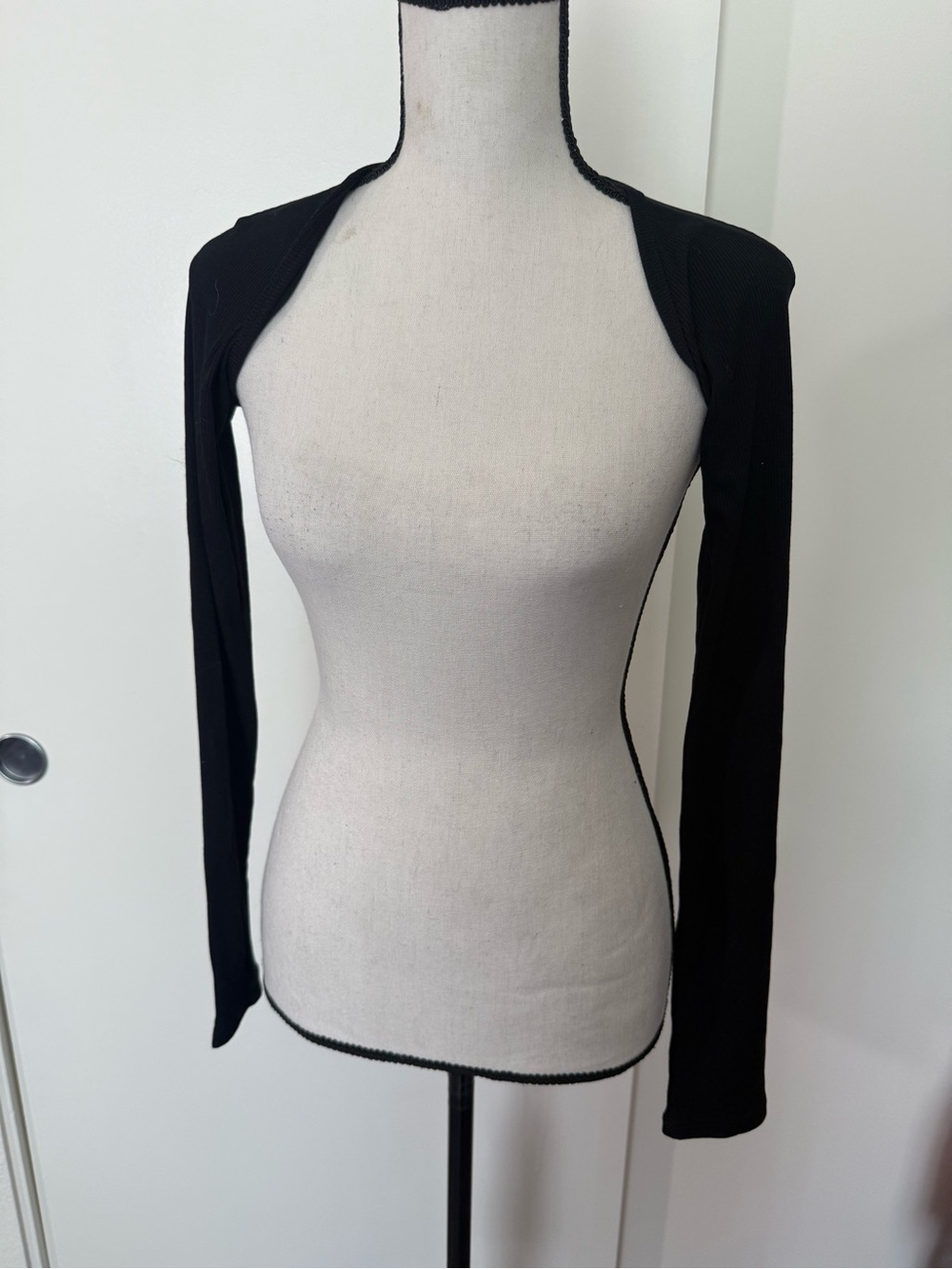 🖤✨ Black Long Sleeve Bolero Top ✨🖤